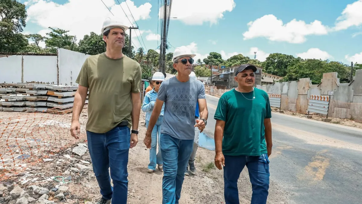 Primeira etapa Leo Bezerra acompanha içamento de vigas da ponte sobre o Rio Cuiá que ligará Mangabeira e Valentina