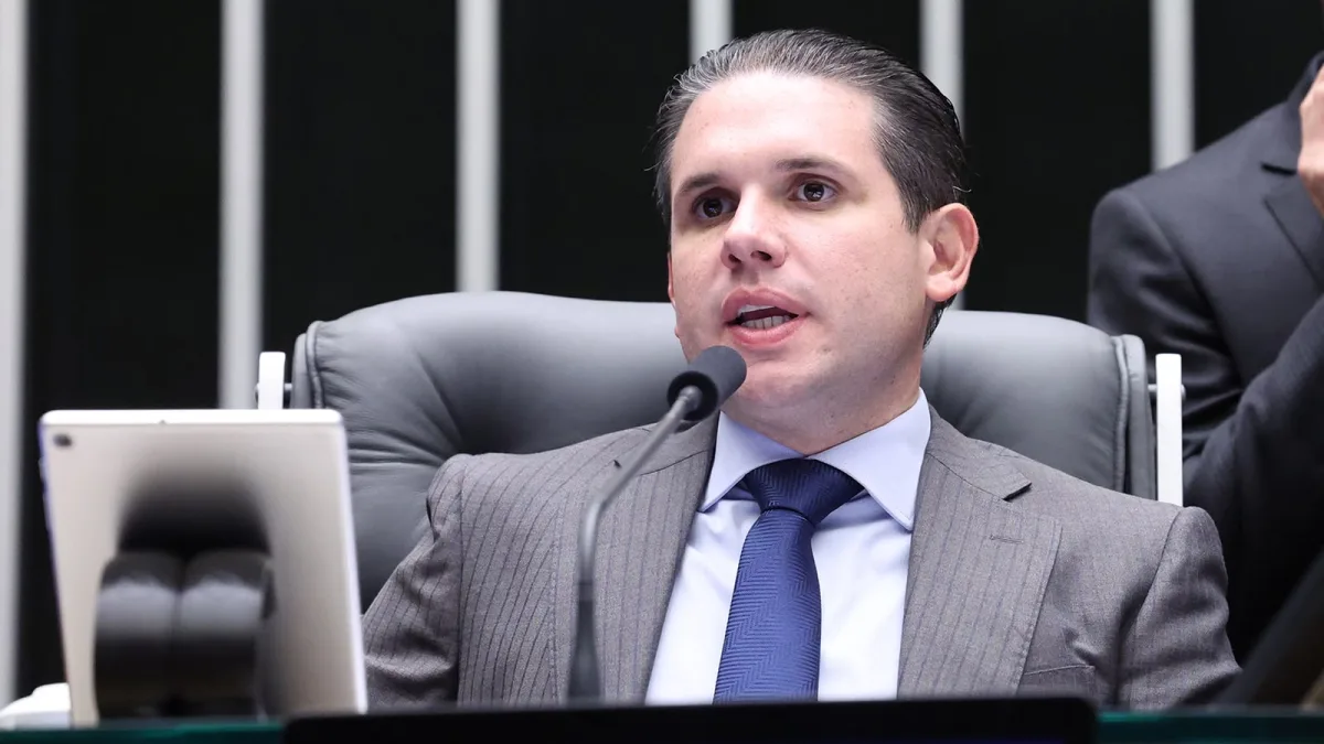 Projetos aprovados pela Câmara e sancionados por Lula reforçam proteção às mulheres, destaca Hugo Motta
