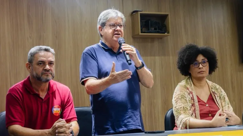 PSOL e Rede oficializam apoio à pré-candidatura de João Azevêdo ao Senado