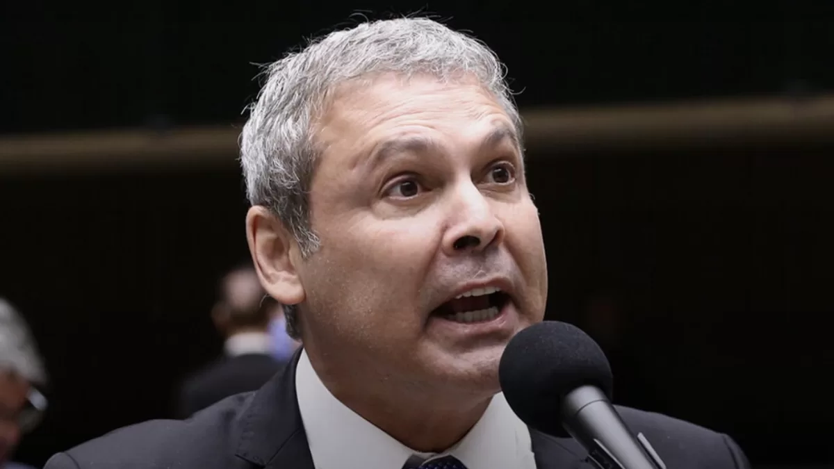 PT pede ao STF habeas corpus para presos idosos e doentes