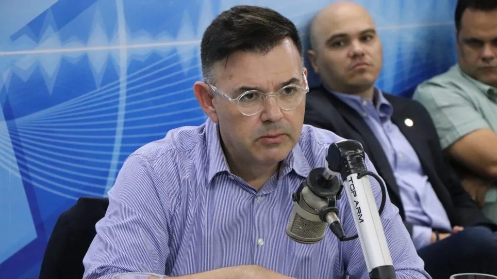 Raniery Paulino e Valdir Trindade assumem Câmara Federal