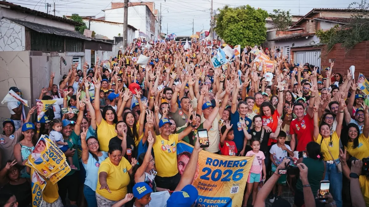 Romero arrasta multidão no Promorar e Jeremias
