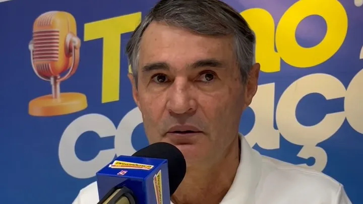ROMERO LEMBRA VOTO EM BOLSONARO EM 2018: "ROMPI COM MEU PARTIDO PARA APOIAR ELE"