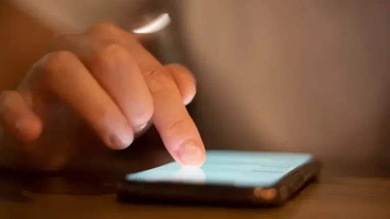 Secretaria de Saúde da PB lança carteira digital para pessoas com fibromialgia; saiba como funciona