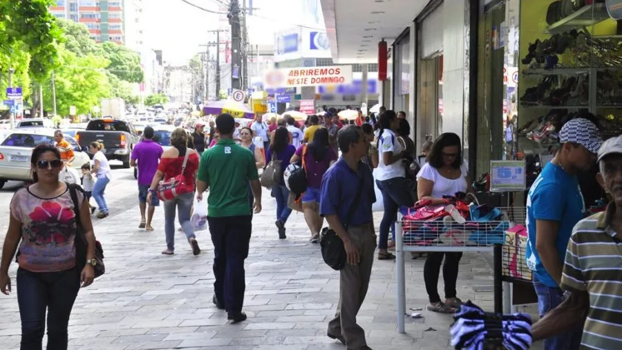 Shoppings de JP funcionam em horário especial na véspera e dia de São João