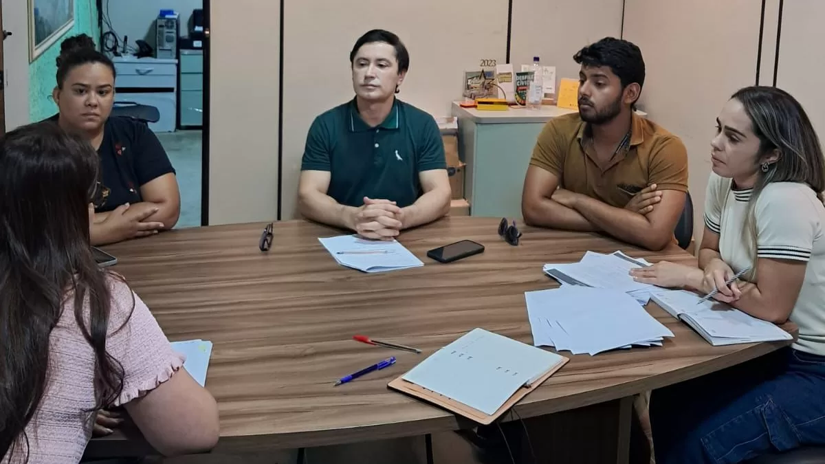 Sintab mantém reunião com o prefeito de Matinhas: "Diálogo permanece aberto", afirmou Napoleão