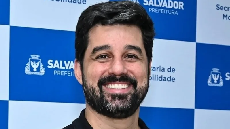 TRE determina prisão de secretário de Salvador por retenção de ônibus na eleição
