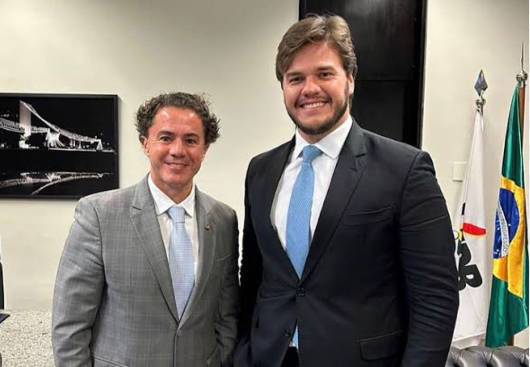 Bruno Cunha Lima ao lado de Veneziano.