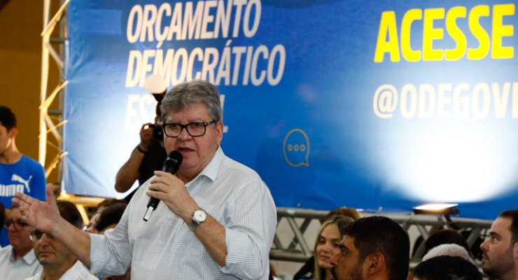 Governador da Paraíba João Azevedo.