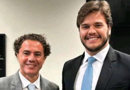 Bruno Cunha Lima ao lado de Veneziano.