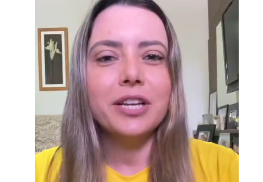 Jornalista Waleria Assunção.
