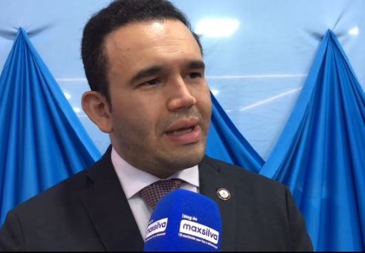 Jhony Bezerra.