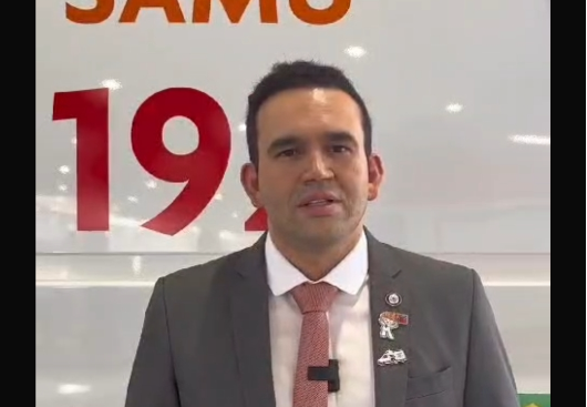 SERVIÇO PUBLICO / VÍDEO: Dr. Johny Bezerra recebe ministra da saúde e entrega ambulâncias