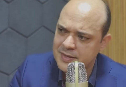 Advogado André Ribeiro.