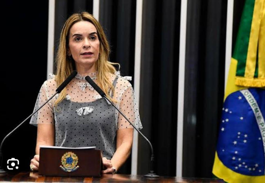 Senadora Daniella Ribeiro.