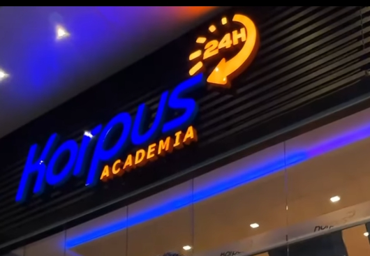 Academia Korpus.