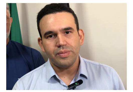 Secretário de Saúde do Estado, Dr. Jhony Bezerra.