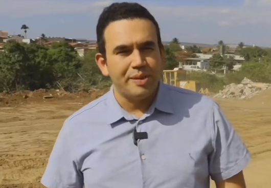 Secretário de Saúde do Estado, Dr. Jhony Bezerra.