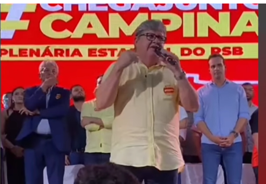 Governador da Paraíba João Azevedo.