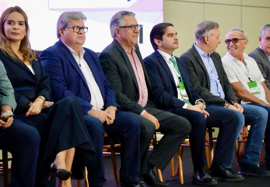 Murilo reúne bancada federal com presença de ministro Padilha em João Pessoa