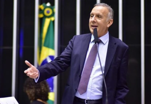 Agnaldo Ribeiro.
