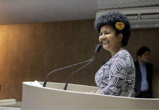 Vereadora Jô Oliveira.