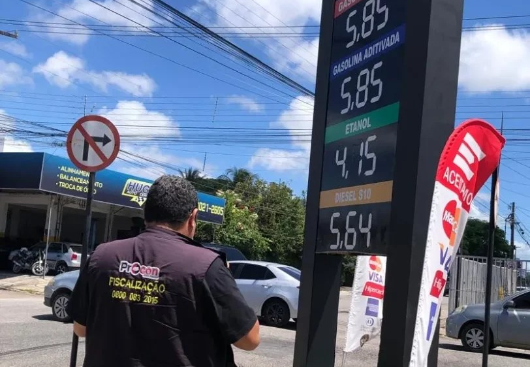 Procon-JP notifica 57 postos de combustíveis por aumento no preço da gasolina - PARAÍBA JÁ