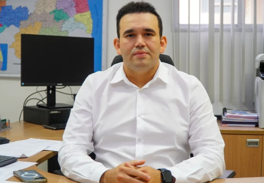 Secretário de Saúde do Estado, Dr. Jhony Bezerra.
