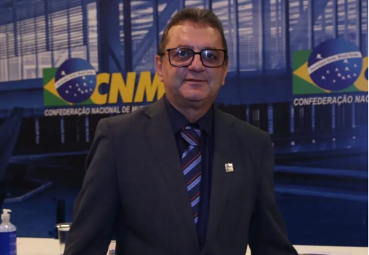 Nivaldo Araújo