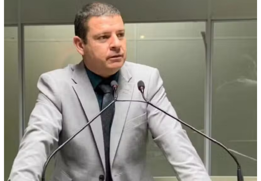 Dinho Papa-léguas diz que relação com Bruno continua excelente — Max Silva