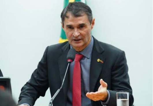 Romero Rodrigues ainda não teria se decidido sobre o futuro político e ainda deve dialogar bastante, com muitas pessoas; inclusive, com Bruno Cunha Lima – SEM PRESSA!