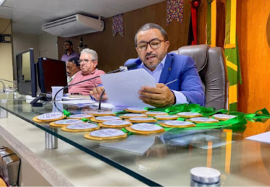 Alexandre do Sindicato é o vereador com maior produção legislativa do 1º semestre — Hora Agora