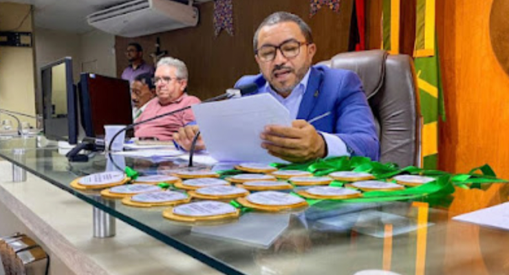 Alexandre do Sindicato é o vereador com maior produção legislativa do 1º semestre — Hora Agora