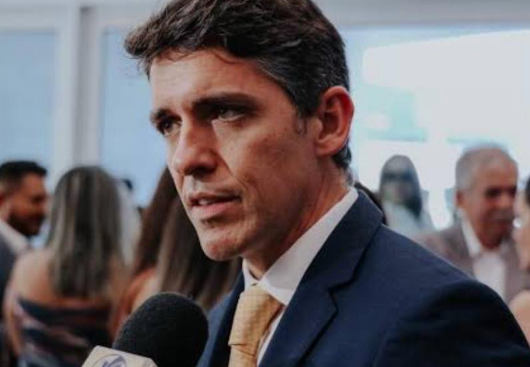 Rapidinhas do MF: EXCLUSIVO - APÓS REUNIÃO - TOVAR FOI 'MACHO' E DISSE NÃO PARA SER VICE de Bruno Cunha Lima - ‘TENHO PRINCÍPIOS E RESPEITO A CAMPINA’, disse o deputado