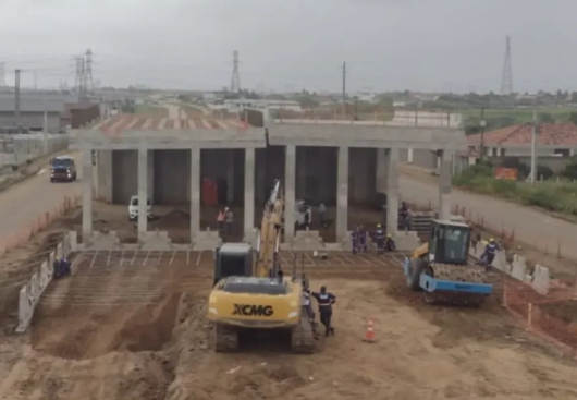 Parte superior de primeiro viaduto da duplicação da BR-230 em Campina Grande é liberado nesta sexta-feira