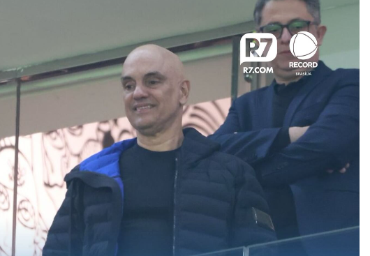 DENÚNCIA CONTRA MORAES  Gustavo Gayer aciona MPF por gesto obsceno em partida de futebol