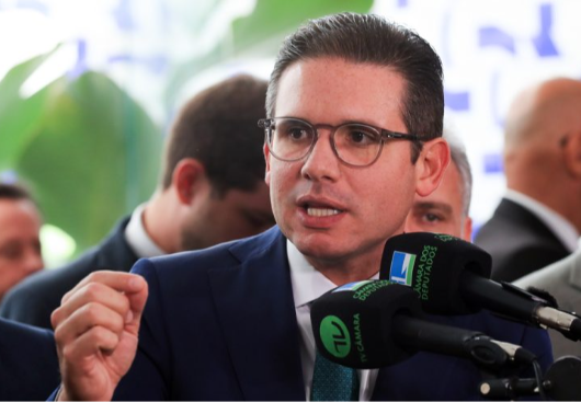 Hugo Motta descarta anistia ampla para envolvidos nos atos de 8 de janeiro