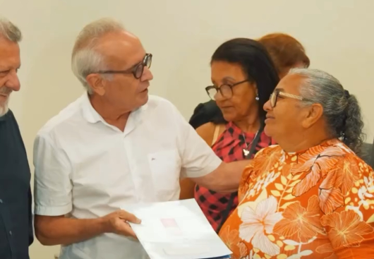 Cícero apresenta mais soluções de habitação em João Pessoa e recebe o reconhecimento popular