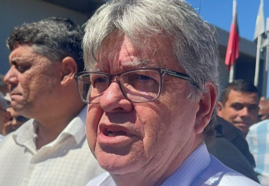 João Azevêdo apresenta evolução positiva após cirurgia de vesícula biliar
