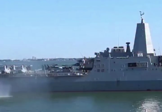 Navios de guerra dos EUA chegam ao sul do Caribe