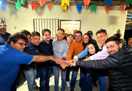 Ex-prefeito de Montadas declara apoio a Murilo Galdino em evento político