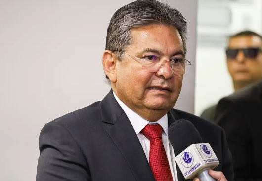 ADRIANO GALDINO ADMITE DEIXAR REPUBLICANOS PARA DISPUTAR GOVERNO PELO PT