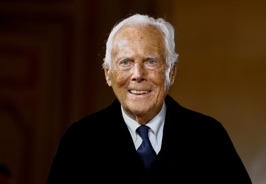 Morre aos 91 anos o estilista italiano Giorgio Armani