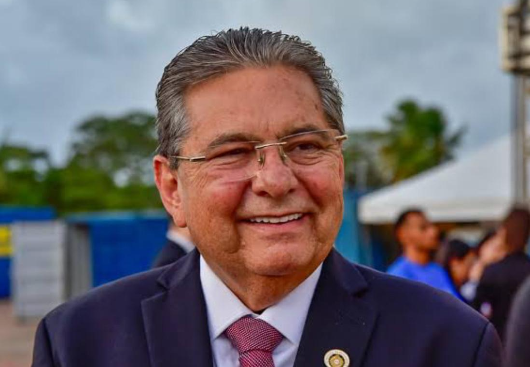 Adriano Galdino ultrapassa marca de 10% e supera Lucas Ribeiro em nova pesquisa para Governo da Paraíba