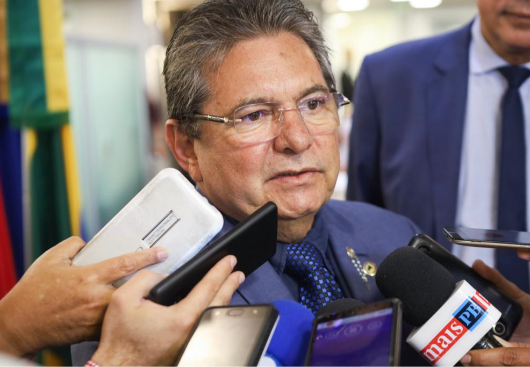 Adriano Galdino reafirma permanência na base de João e avalia saída de Cícero