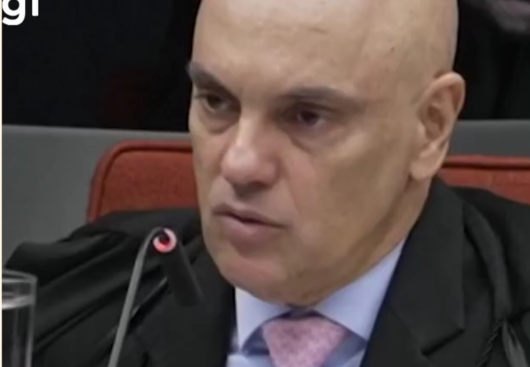 'Esse não sou eu', dizem ministros a acusações de Bolsonaro lidas por Moraes