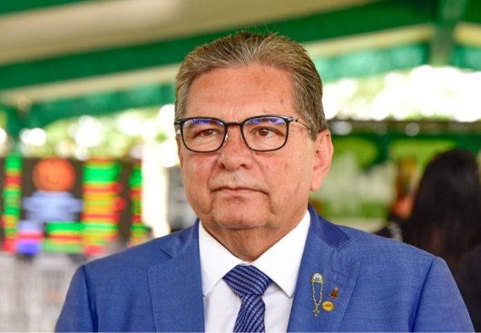 “Sou pré-candidato”: Adriano Galdino rejeita papel de vice e mira 2026