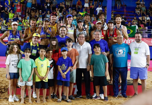 João prestigia final do circuito mundial de vôlei e confirma o Paraíba World Beach Games 2026