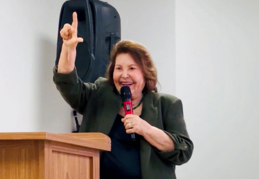 “Esse ‘L’ eu já faço faz tempo”, diz Francisca Motta em sessão na Assembleia