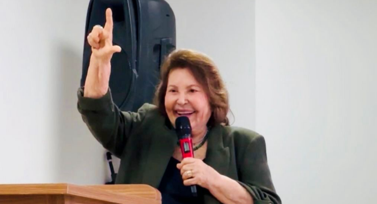“Esse ‘L’ eu já faço faz tempo”, diz Francisca Motta em sessão na Assembleia